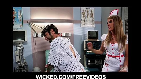 Gorące Big booty nurse fucks her paitient's brains out in the hospital fajne filmy