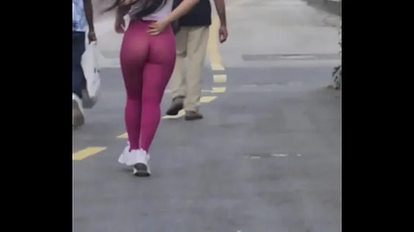 뜨겁Married almost naked on the street in transparent leggings Luana Kazaki 멋진 동영상