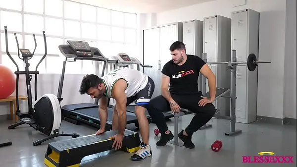 Καυτά My first gym day - Magic Javi & Kike Gil δροσερά βίντεο