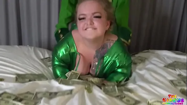 Καυτά Fucking a Leprechaun on Saint Patrick’s day δροσερά βίντεο