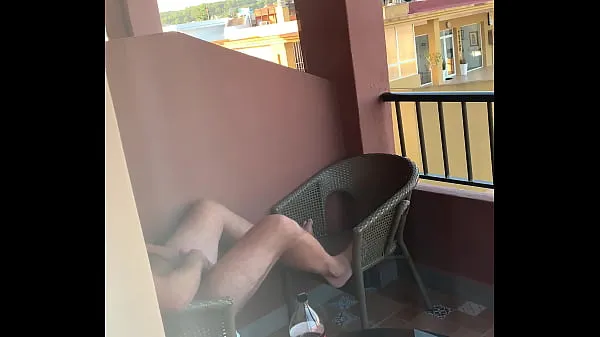 حار Caught me wanking on balcony بارد أشرطة الفيديو