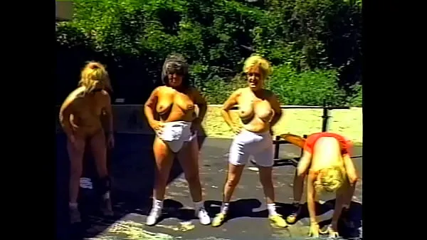 Menő Grumpiest Old Women - Old women are ready to get their fuck on in the most desperate of ways menő videók