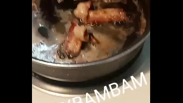 हॉट Boobs And Bacon ( Part 1 ) XXXBAMBAM बेहतरीन वीडियो