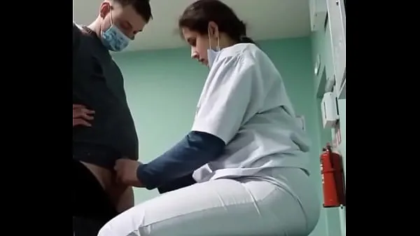 Hotte Nurse giving to married guy seje videoer