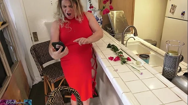Stepmom gets pics for anniversary of secretary sucking husband's dick so she fucks her stepson Video thú vị hấp dẫn