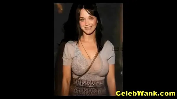 Katy Perry in una varietà di tette sexy e rivelatriciVideo interessanti