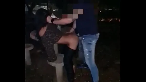 The cuckold took his girlfriend on a dogging street she gave in the square Video sejuk panas
