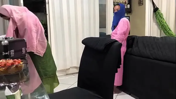 Vidéos chaudes Putain de petite amie au gros cul rapide et furieuse après la fête de Noël énorme creampie dans la chatte serrée POV indien cool