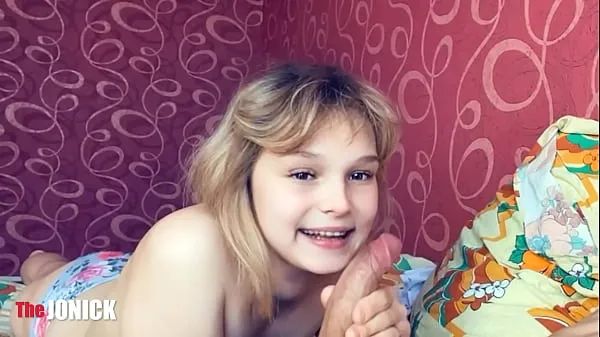 热Naughty Stepdaughter gives blowjob to her / cum in mouth酷视频