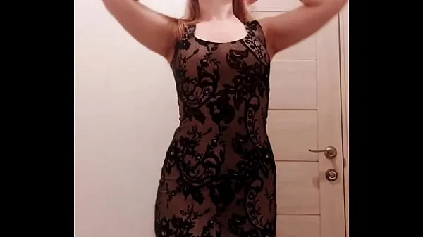 Hotte MILF in Dress Sucks Dildo and Caresses Wet Pussy in the Restroom seje videoer