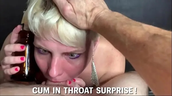 Hot Surprise Cum in Throat For New Year kule videoer