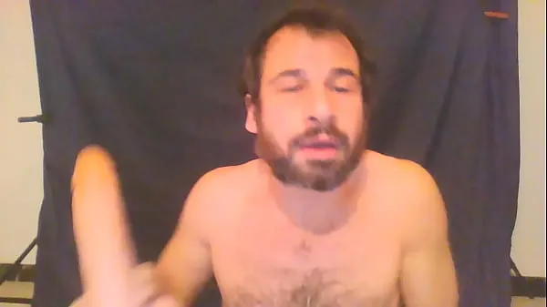 Sıcak italian man getting hot harika Videolar
