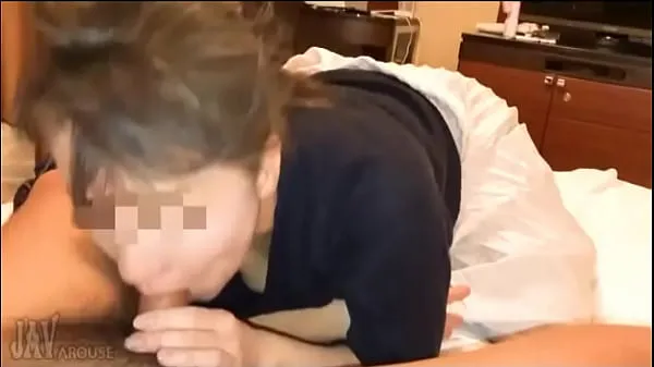 हॉट cheating wife sucking a other man cock बेहतरीन वीडियो