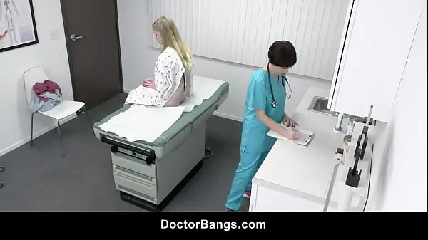 热Cute Teen Getting Special Treatment from Perv Doctor and Nurse - Harlow West酷视频