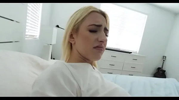 Hot step sister share bed Video thú vị hấp dẫn