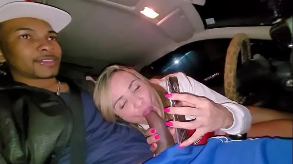 Hot Naughty crown sucking the chubby boy in the car cool Videos