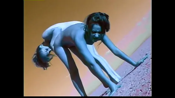 Kuumia Planet X (1997) - She's coming to Earth to turn you on siistejä videoita