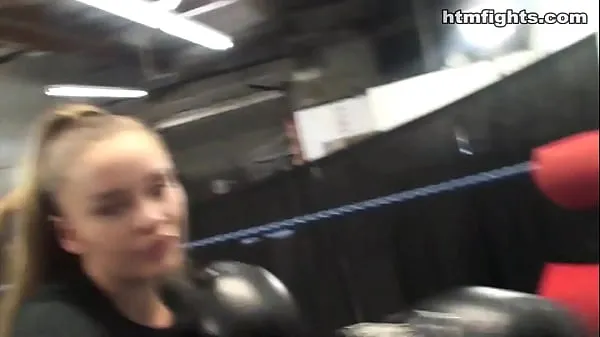 Hotte New Boxing Women Fight at HTM seje videoer