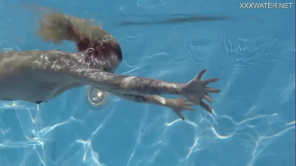 Finnish blonde tattooed pornstar Mimi underwater Video sejuk panas