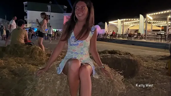 Shameless girl took off her panties in public Video keren yang keren