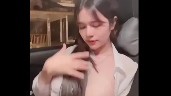 Hot Pim sucks cock and gets fucked in the car cool Videos