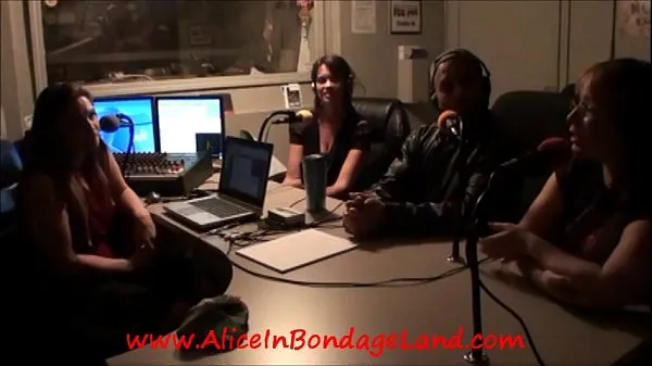 ホットRadio Interview with Mistress AliceInBondageLand - Sexplorations With Monikaクールなビデオ