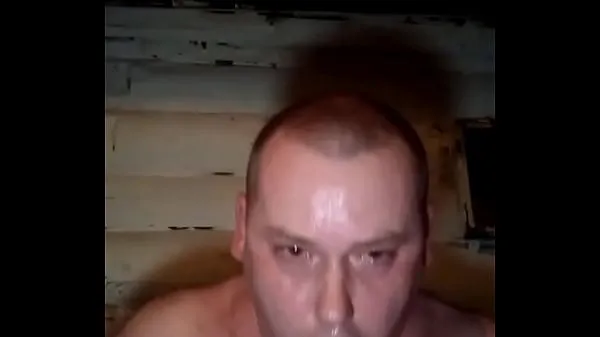 Il gay russo allena la sua gola per ingoiare profondamente il cazzo, quindi per offrire più piacere al suo ragazzoVideo interessanti