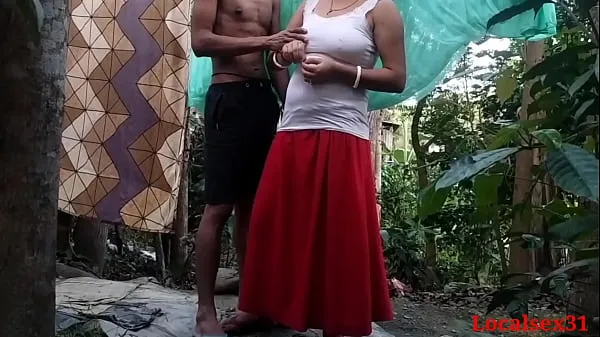 热Local Indian Village Girl Sex In Nearby Friend酷视频