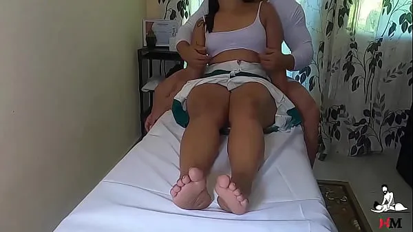 Hot Married woman screaming and enjoying a tantric massage kule videoer