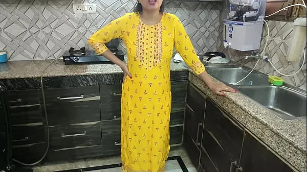 Hot Desi bhabhi was washing dishes in kitchen then her brother in law came and said bhabhi aapka chut chahiye kya dogi hindi audio kule videoer