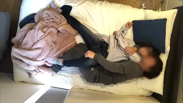 Hot A scene of living together with her. I woke up in the morning and had sex with my girlfriend while lazing around cool Videos