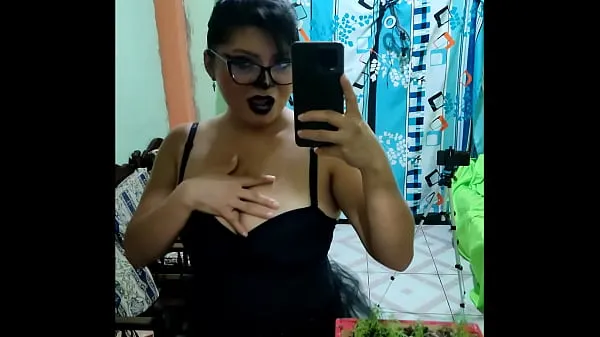 This is the video of the dirty old woman!! She looks very sexy on Halloween, she dresses as Dracula and shows her beautiful tits. he thinks he can still have sex and make homemade porn Video sejuk panas