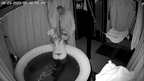 Wife swallows lover in the hot tub Video keren yang keren