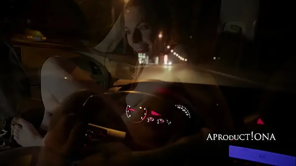 گرم Alice Maze PISSING in my Car ٹھنڈے ویڈیوز