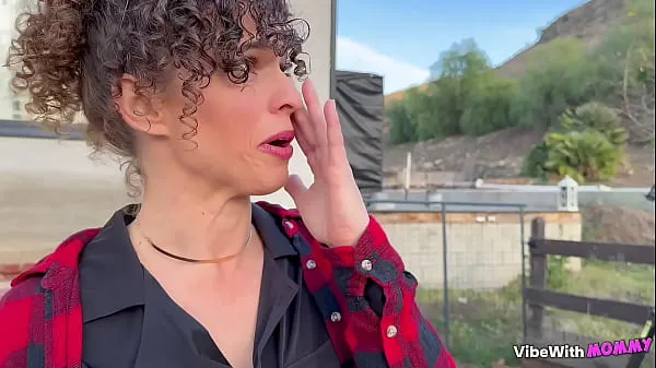 Hot Crying Jewish Ranch Wife Takes Neighbor Boy's Virginity kule videoer