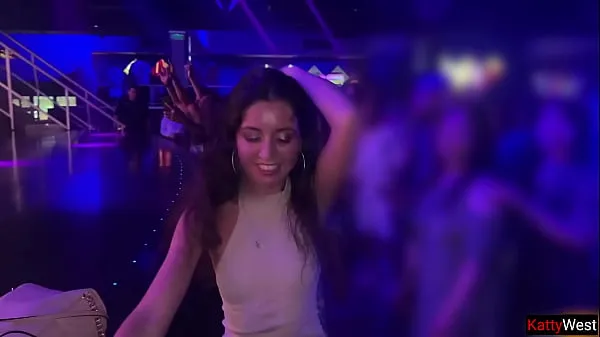 Sıcak Fucked cutie in all holes in the toilet of a nightclub harika Videolar