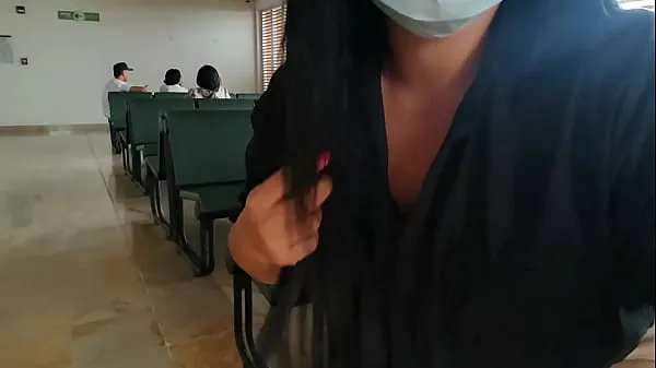 Unknown woman records herself taking SQUIRTS in a public bathroom Video sejuk panas