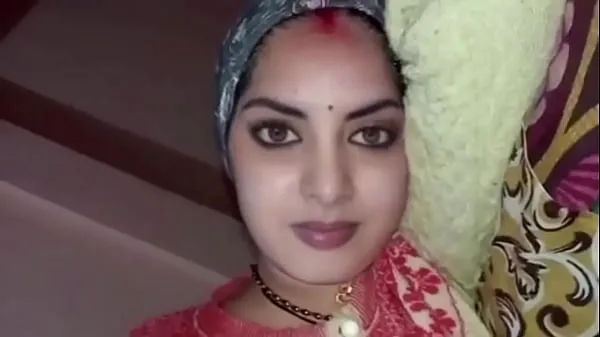 Heiße Desi süße indische Bhabhi Leidenschaftlicher Sex mit ihrem Stiefvater im Doggystyle coole Videos