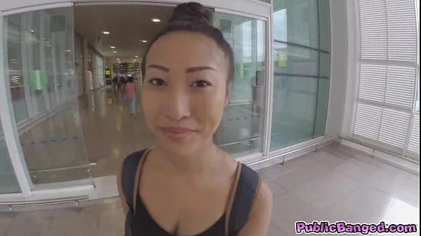 La tettona Sharon Lee asiatica viene scopata nel parcheggio dell'aeroporto pubblicoVideo interessanti