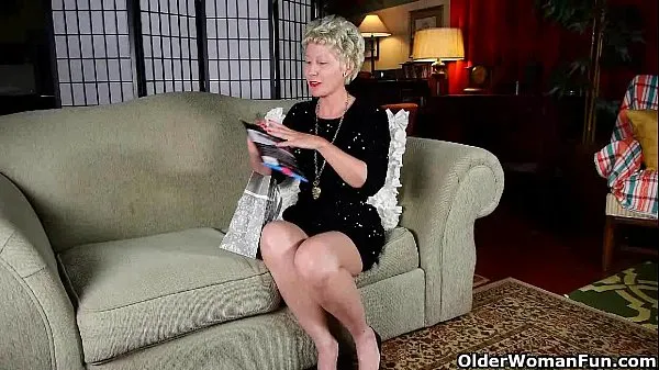 Hot Mature mom can't resist her pantyhose fetish cool Videos